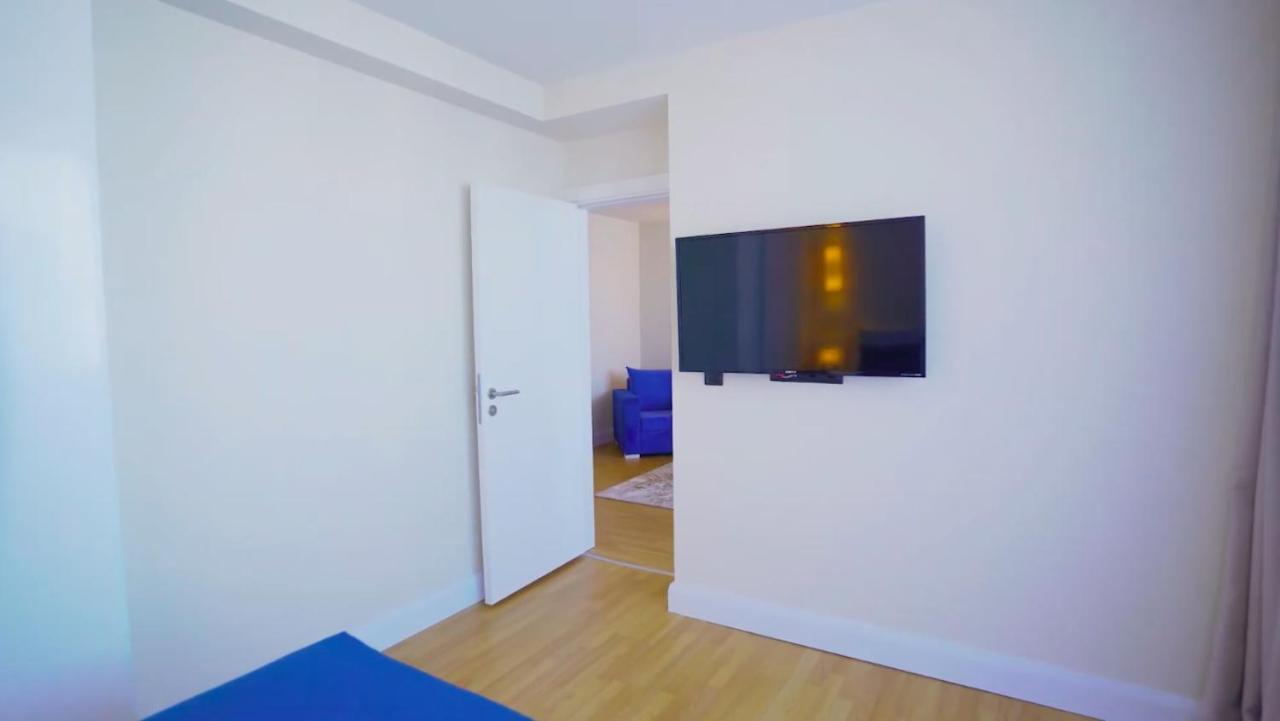 Aparthotel For Batumi Orbi City Esterno foto