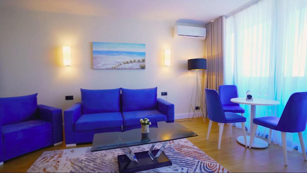 Aparthotel For Batumi Orbi City Esterno foto